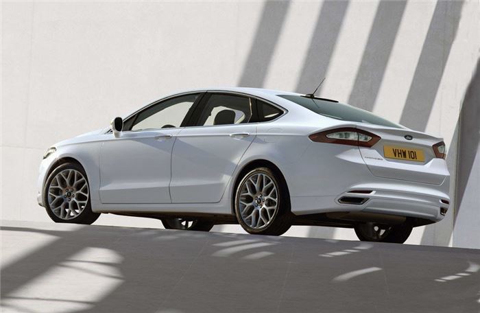 Ford%20Mondeo%20(2).JPG