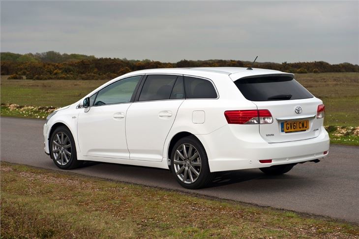 new toyota avensis 2009 review #2