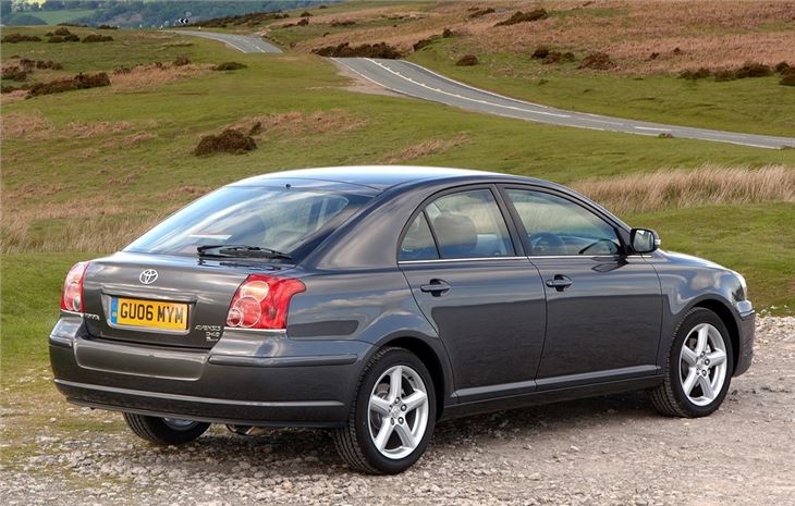 picture of toyota avensis 2003 model #7