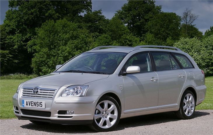 Toyota avensis t180 estate review