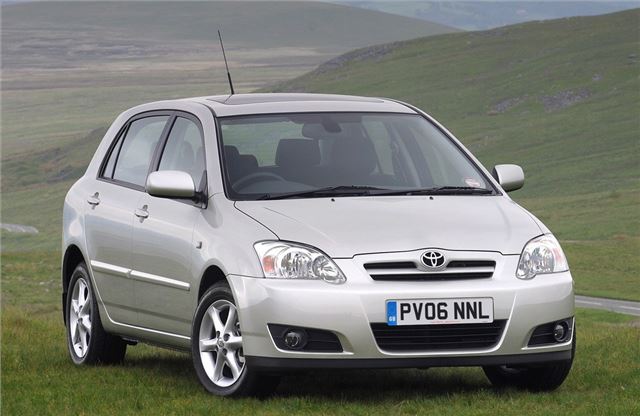 2002 toyota corolla car review #6