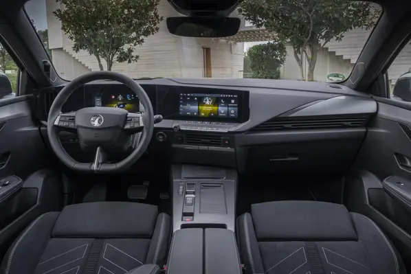 Vauxhall Astra Review