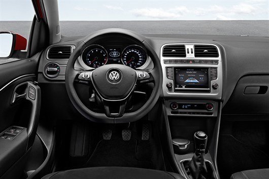 Volkswagen Polo Facelift 2014 (3)