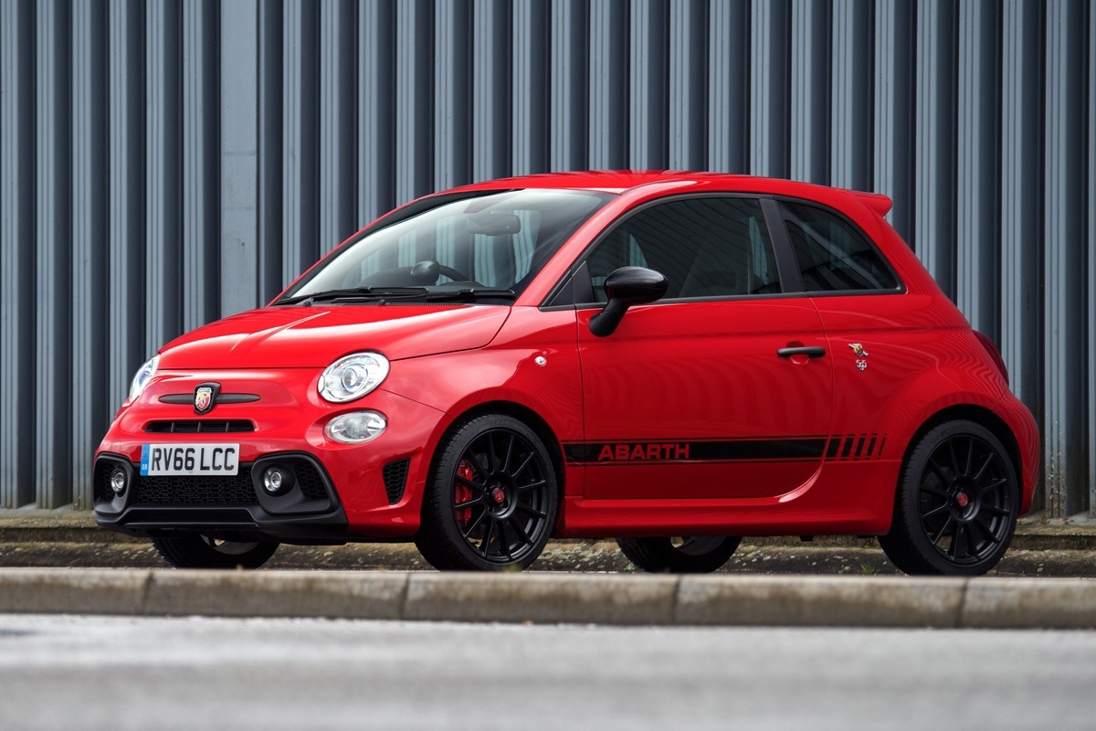 Fiat 500 Abarth Review & Road Test - Drive