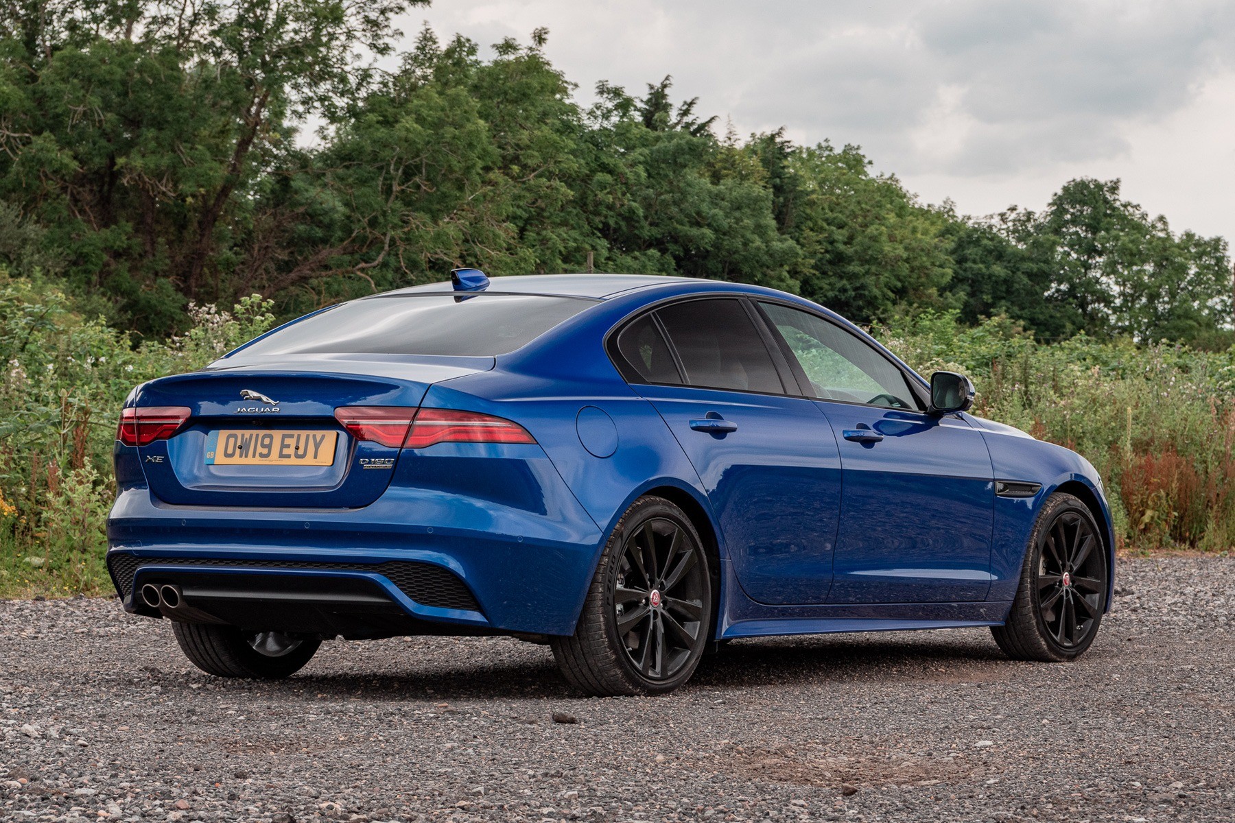 jaguar xe mud flaps