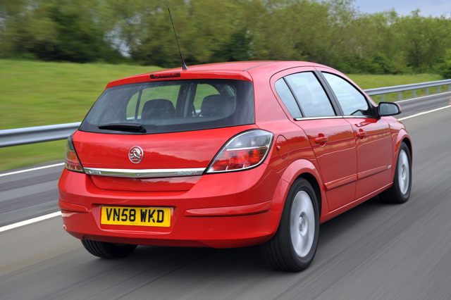 Vauxhall Astra (2004 – 2009) Review