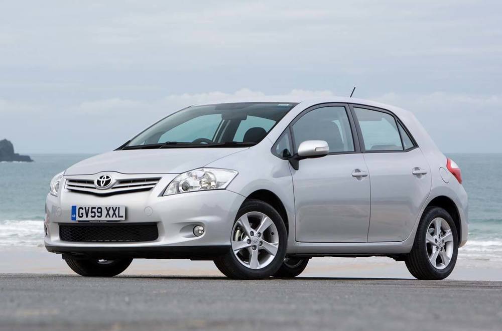 Toyota Auris (2012) first official pictures