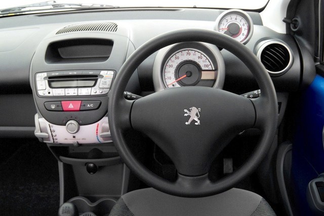 Peugeot 107 (2005 - 2011) used car review, Car review