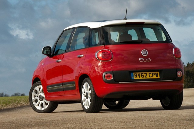 Fiat 500L Cross 1.6 Multijet 120HP specs, dimensions