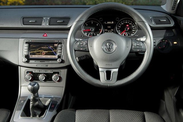 Review : VW Passat B6 ( 2005 – 2010 ) - Almost Cars Reviews