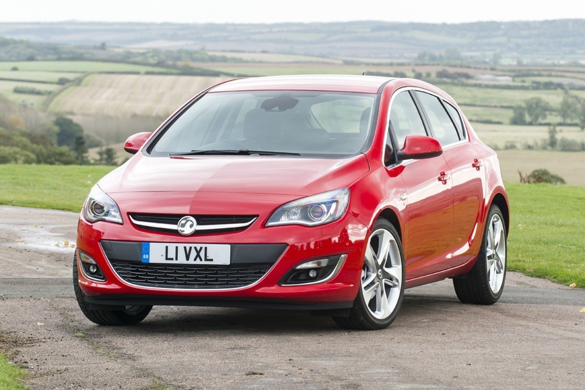 Opel Astra J Facelift 1.6 MT 115 HP specifications and technical data