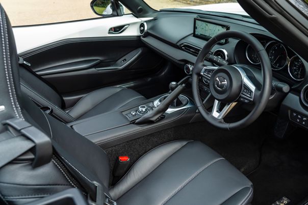Mazda MX-5 review: interior