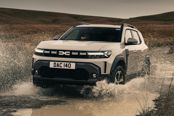 Dacia Duster dynamic front three-quarter through water