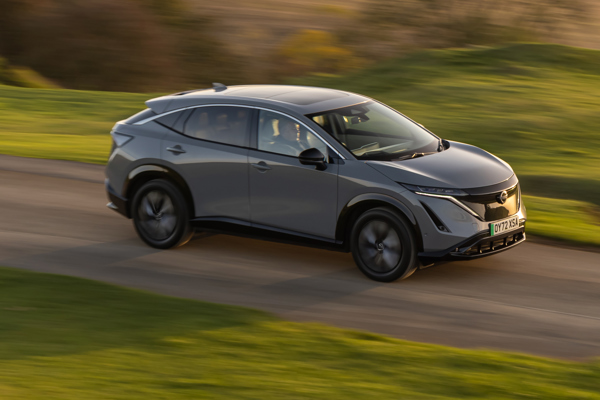 Nissan Ariya: driving