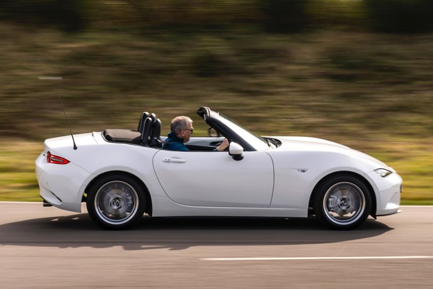 Mazda MX-5 Review: driving
