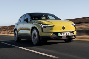 Volvo EX30 dynamic front three-quarter