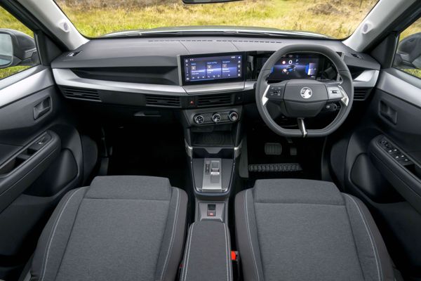Vauxhall Frontera review: full-width dashboard
