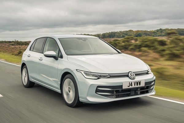 Volkswagen Golf: driving