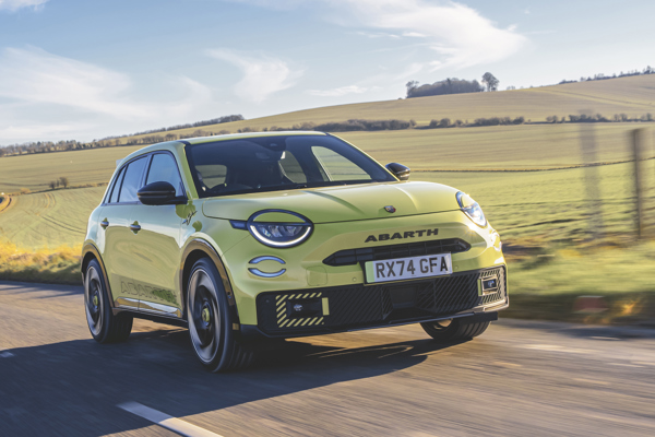 Abarth 600e: driving