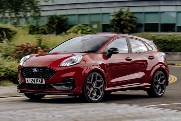 Ford Puma ST dynamic front three-quarter